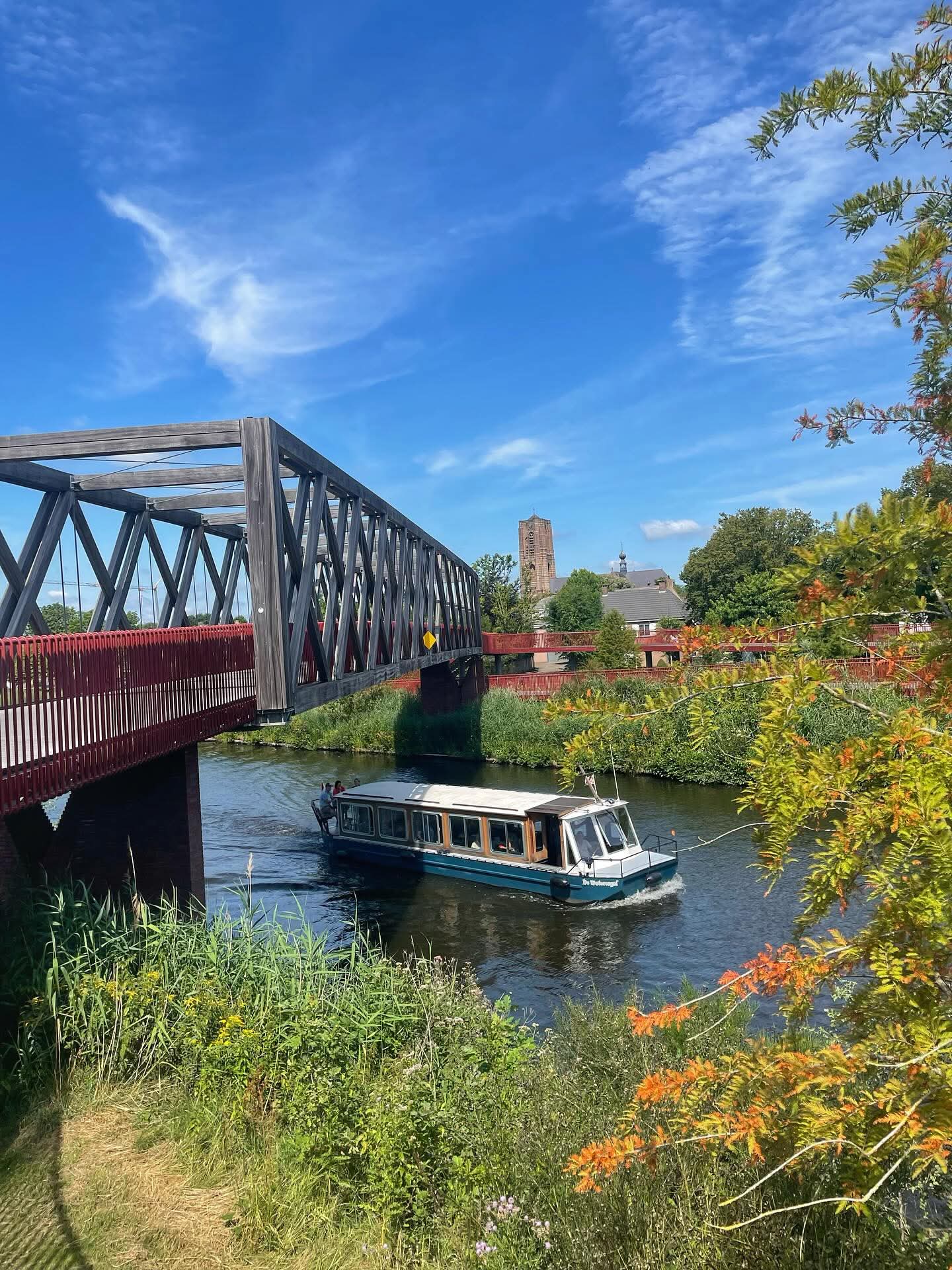 Waterengel Oirschot met brug
